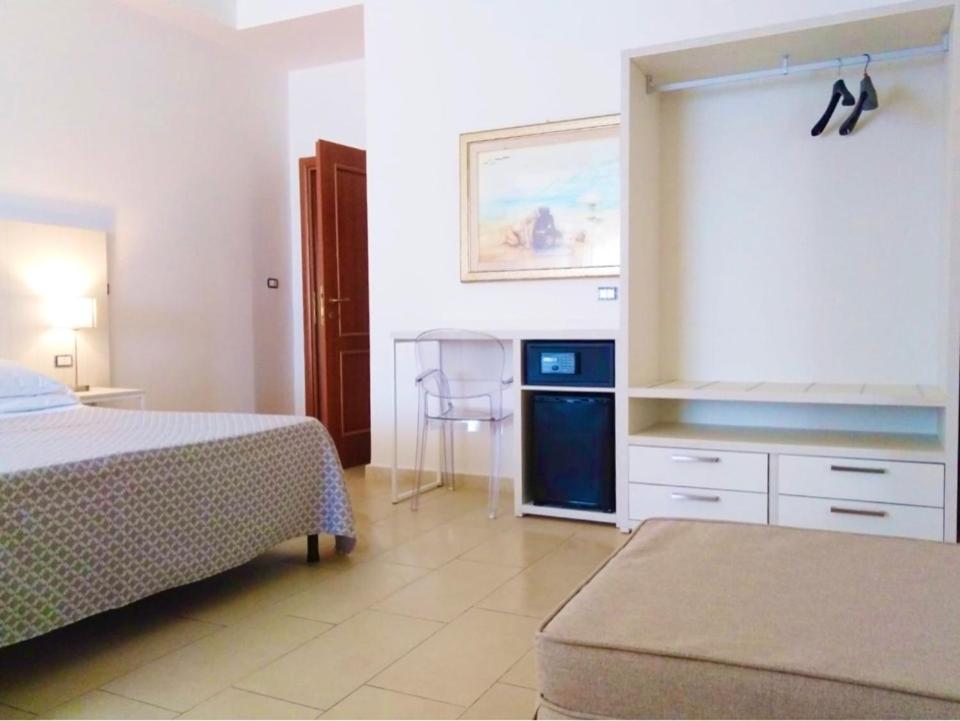 Hotel Villa Eleonora Scauri  Luaran gambar