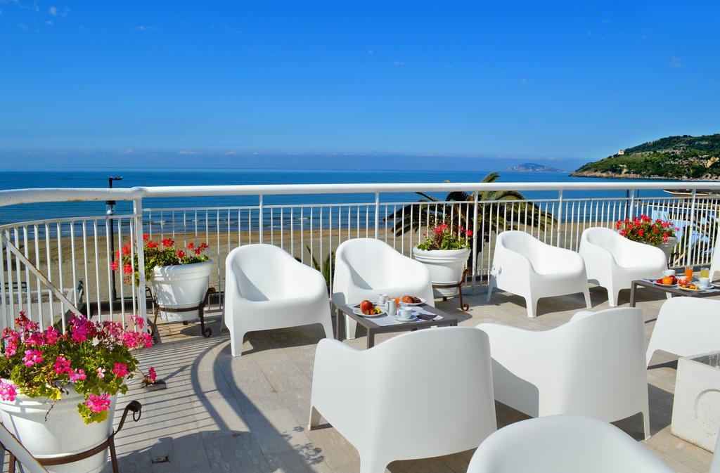 Hotel Villa Eleonora Scauri  Luaran gambar