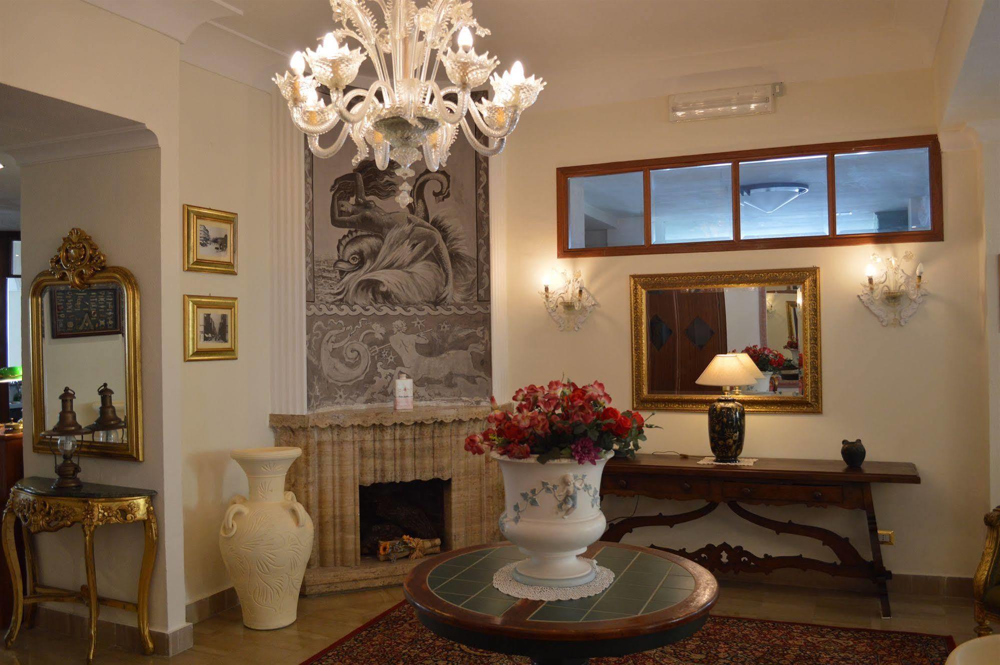 Hotel Villa Eleonora Scauri  Luaran gambar