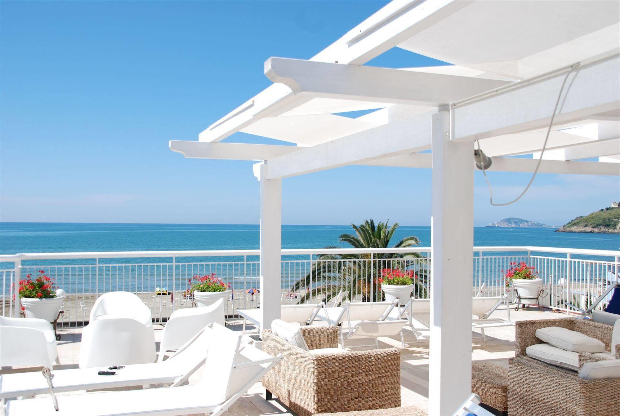 Hotel Villa Eleonora Scauri  Luaran gambar