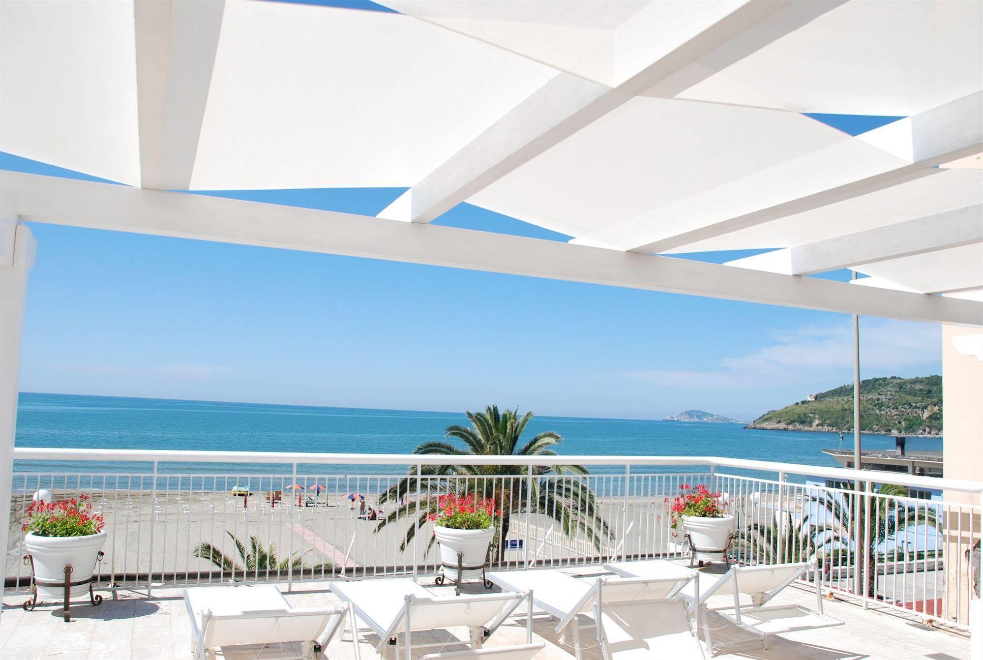 Hotel Villa Eleonora Scauri  Luaran gambar